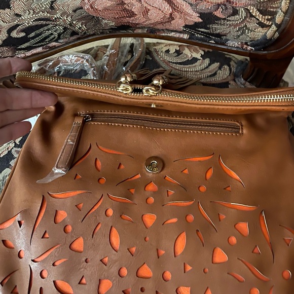 🔴 Francesca’s vegan handbag. - Picture 3 of 8